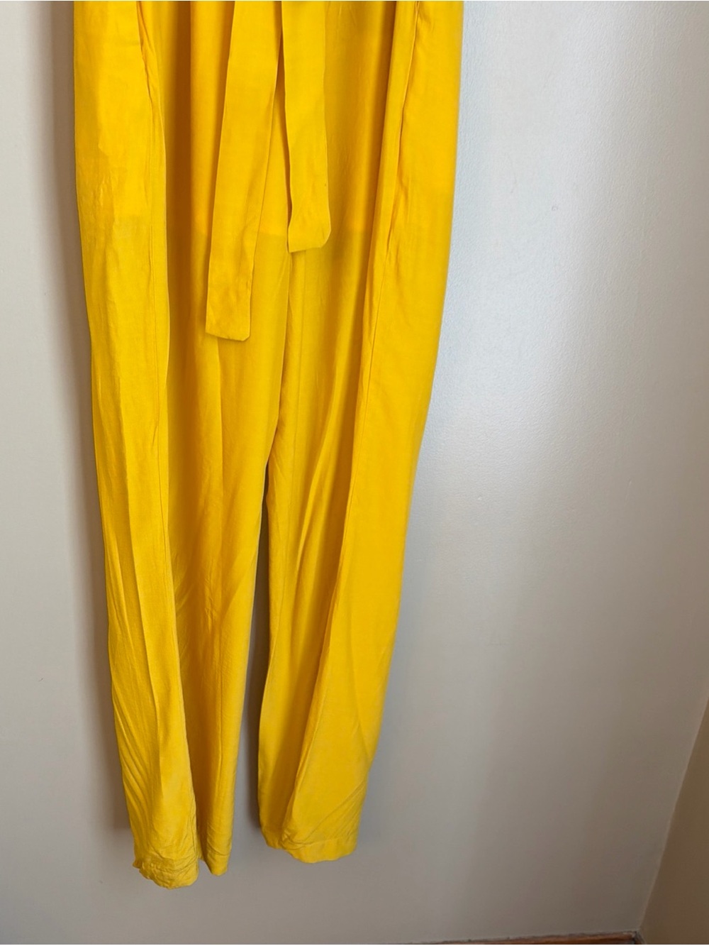 Endless Rose Flounced Sleeve V Neck Jumpsuit Yellow Wide Leg Size Small NWT - Picture 7 of 12